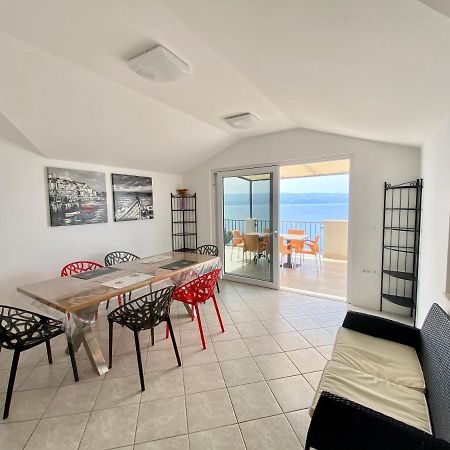 Apartmani Mateo Omis Exterior photo