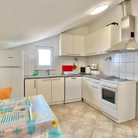 Apartmani Mateo Omis Exterior photo