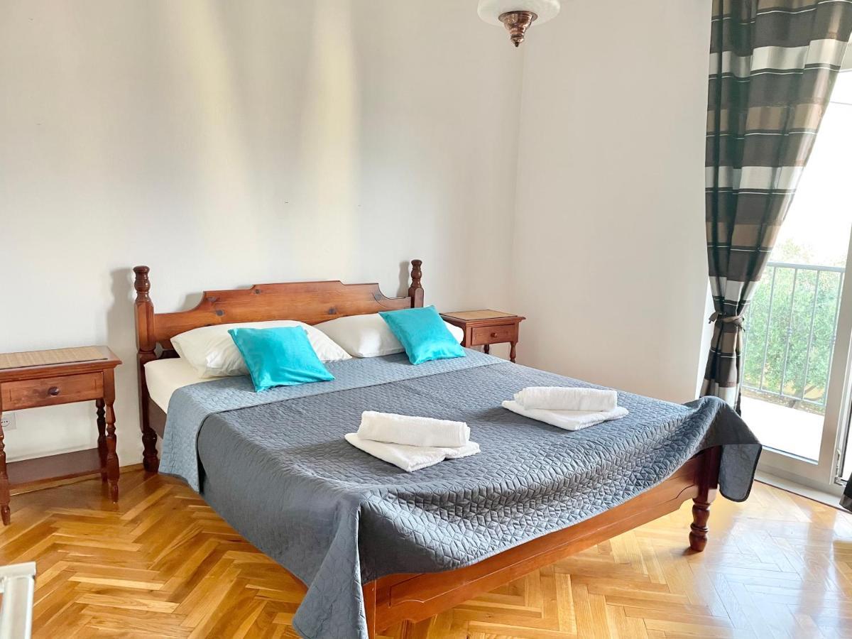 Apartmani Mateo Omis Exterior photo