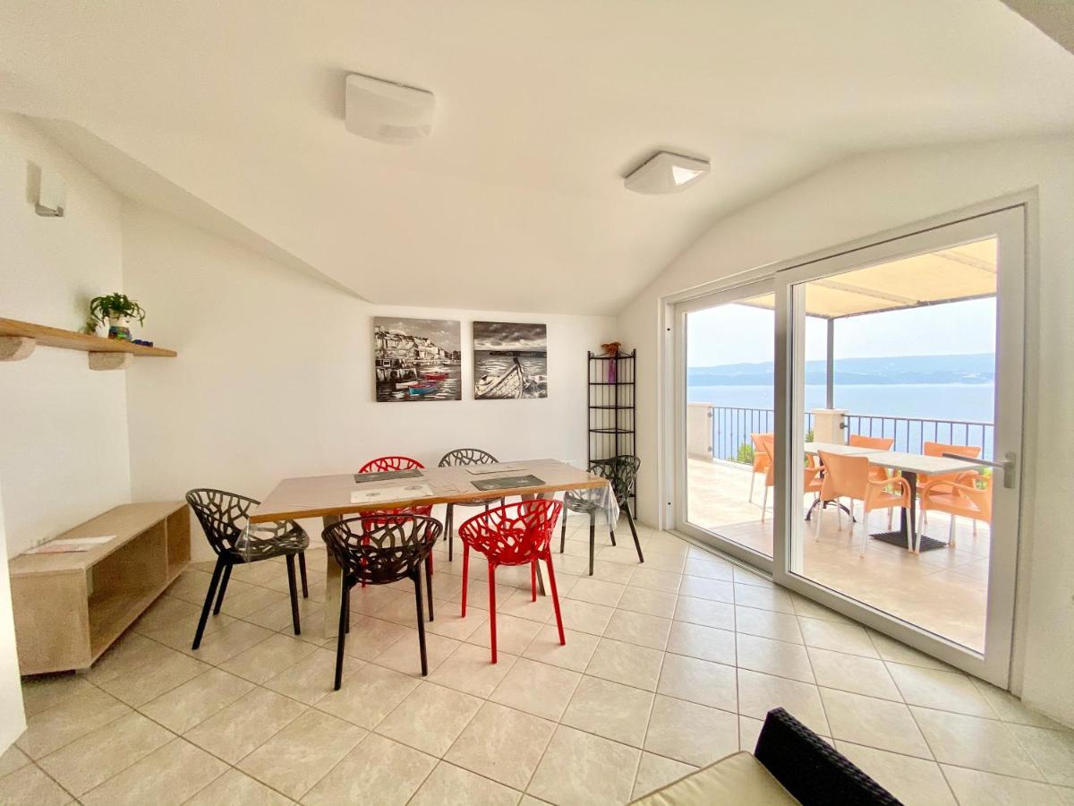 Apartmani Mateo Omis Exterior photo