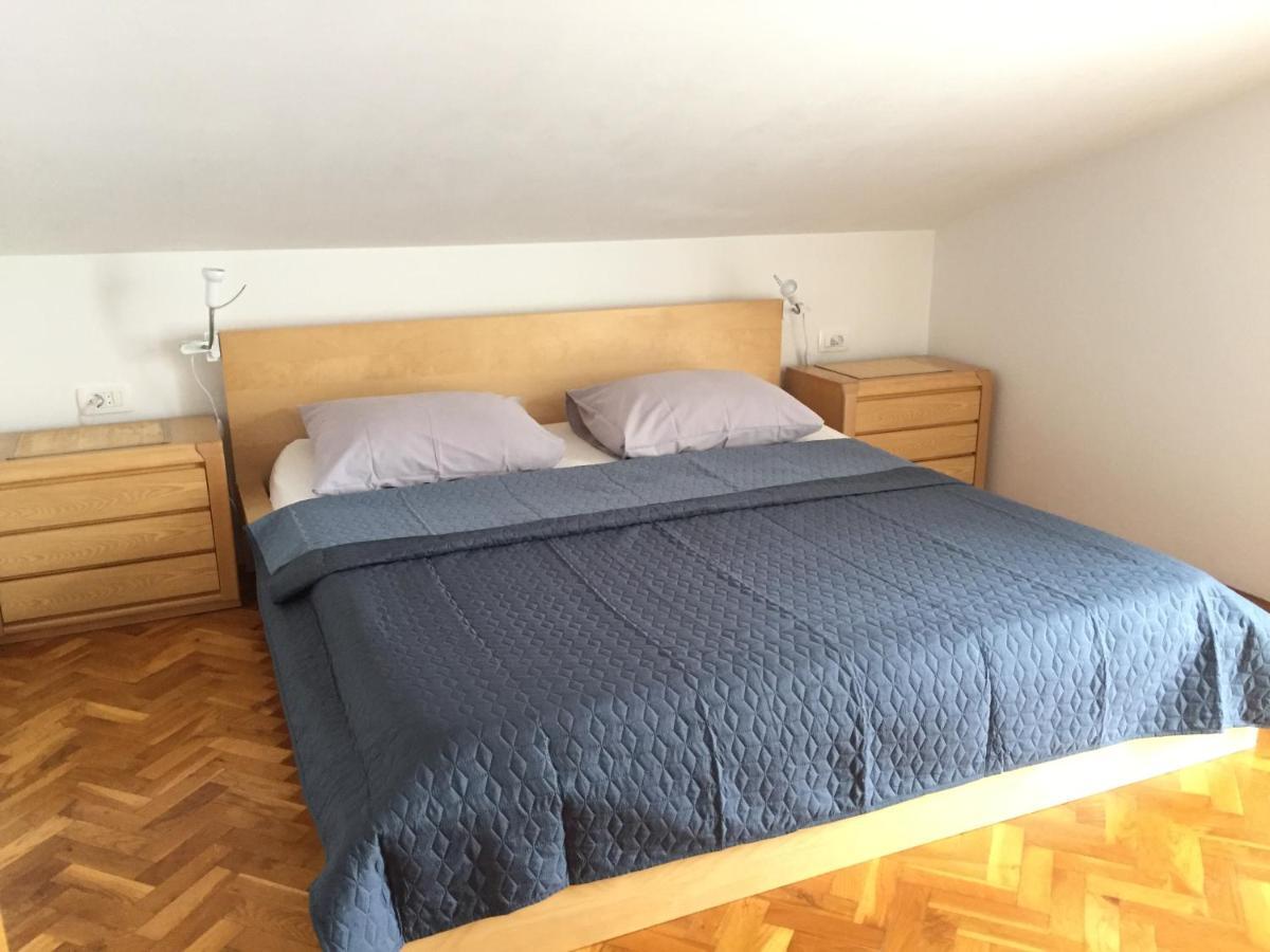 Apartmani Mateo Omis Exterior photo